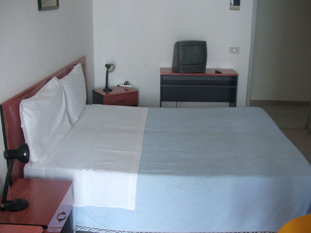 Hotel Piccolo Paradiso Пешичи Екстериор снимка