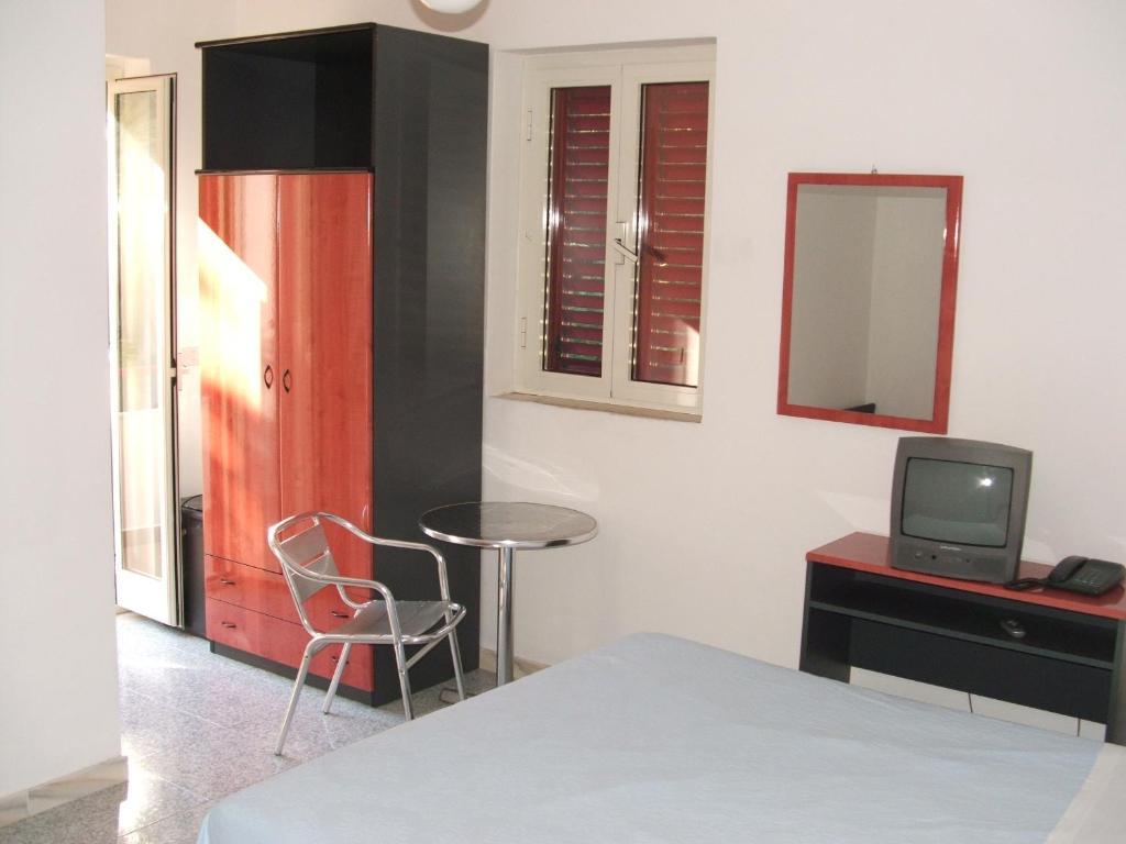 Hotel Piccolo Paradiso Пешичи Стая снимка